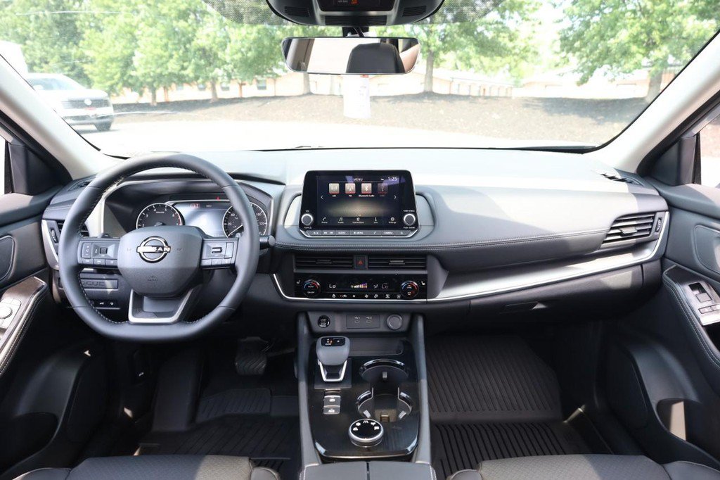 New 2026 Nissan Rogue Dark Armor AWD/4WD image 22