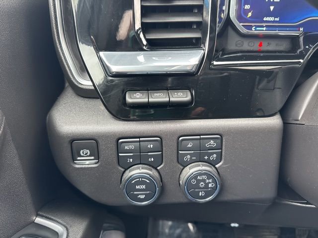 Used 2023 Chevrolet Silverado 1500 High Country w/ High Country Premium Package image 20