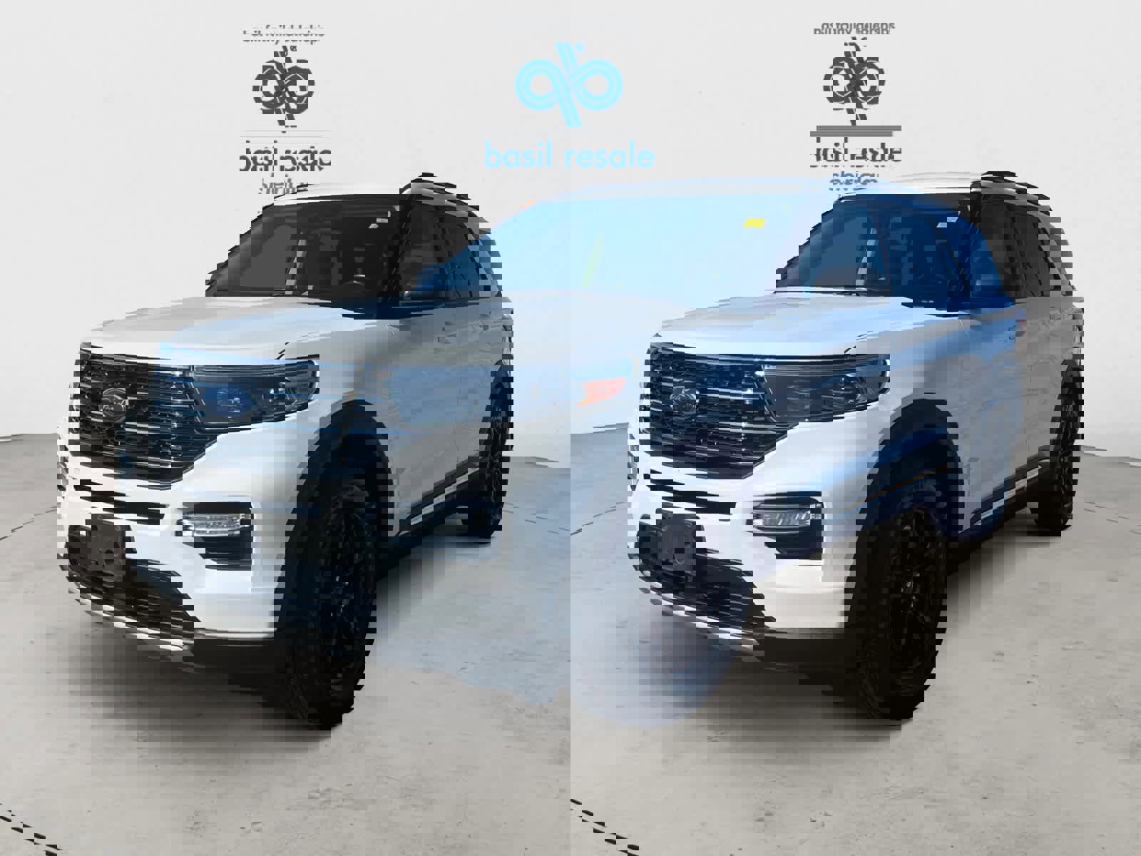 Used 2020 Ford Explorer XLT w/ Equipment Group 202A AWD/4WD image 2