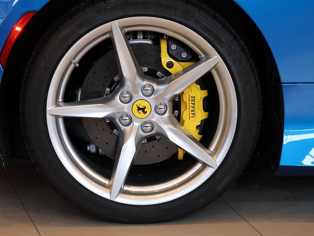 Certified 2021 Ferrari F8 Tributo image 53