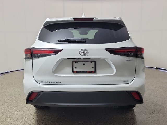 Certified 2026 Toyota Highlander XLE AWD/4WD image 6