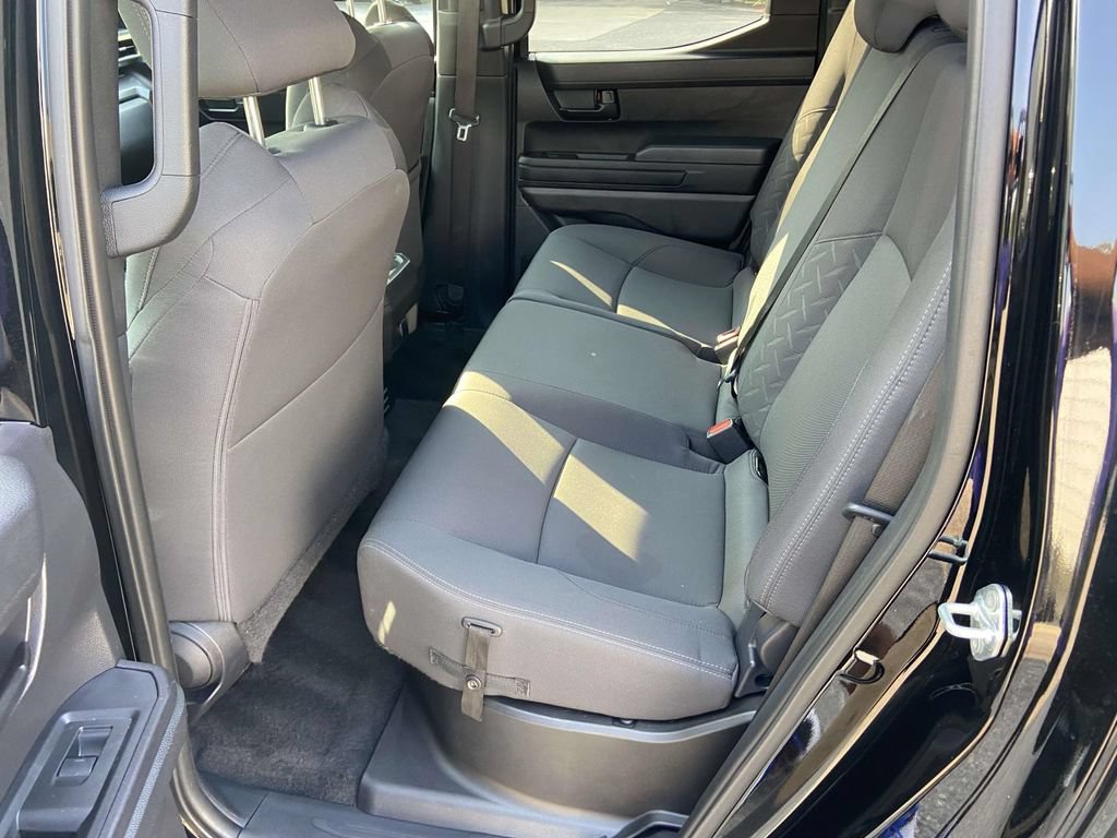 Used 2024 Toyota Tacoma SR5 AWD/4WD image 18