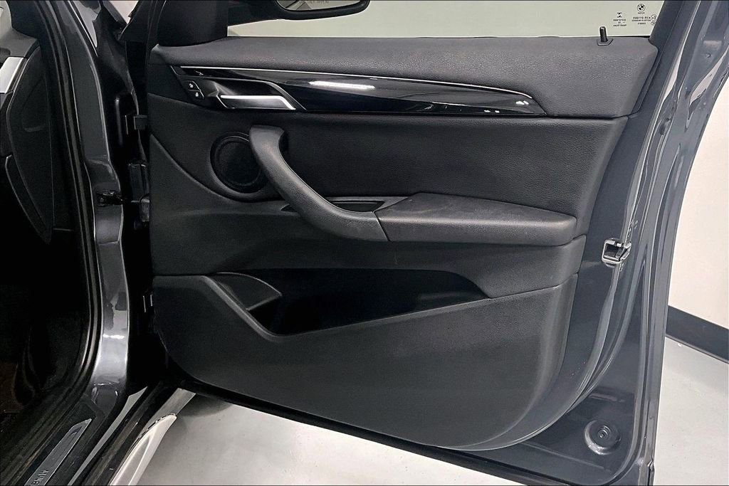 Used 2017 BMW X1 xDrive28i image 22