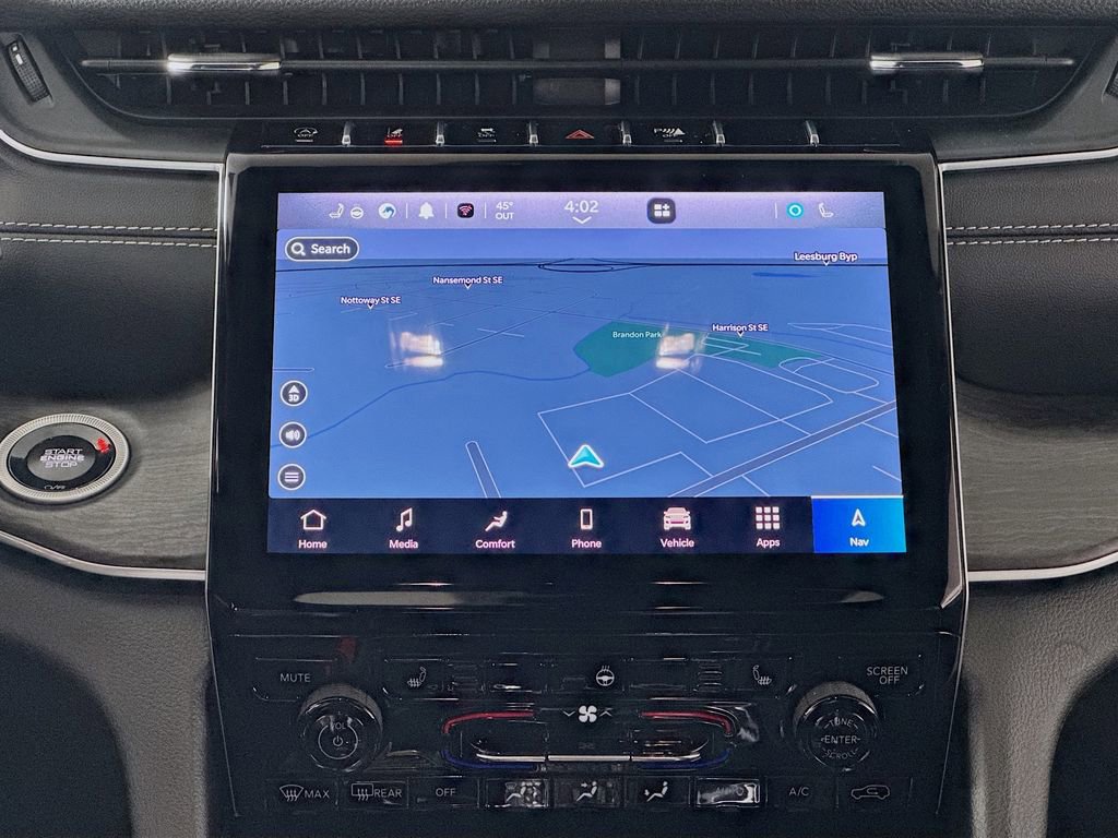 Used 2024 Jeep Grand Cherokee Limited w/ Black Appearance Package image 13