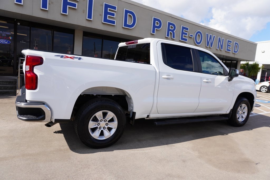 Used 2022 Chevrolet Silverado 1500 LT w/ Convenience Package II image 6