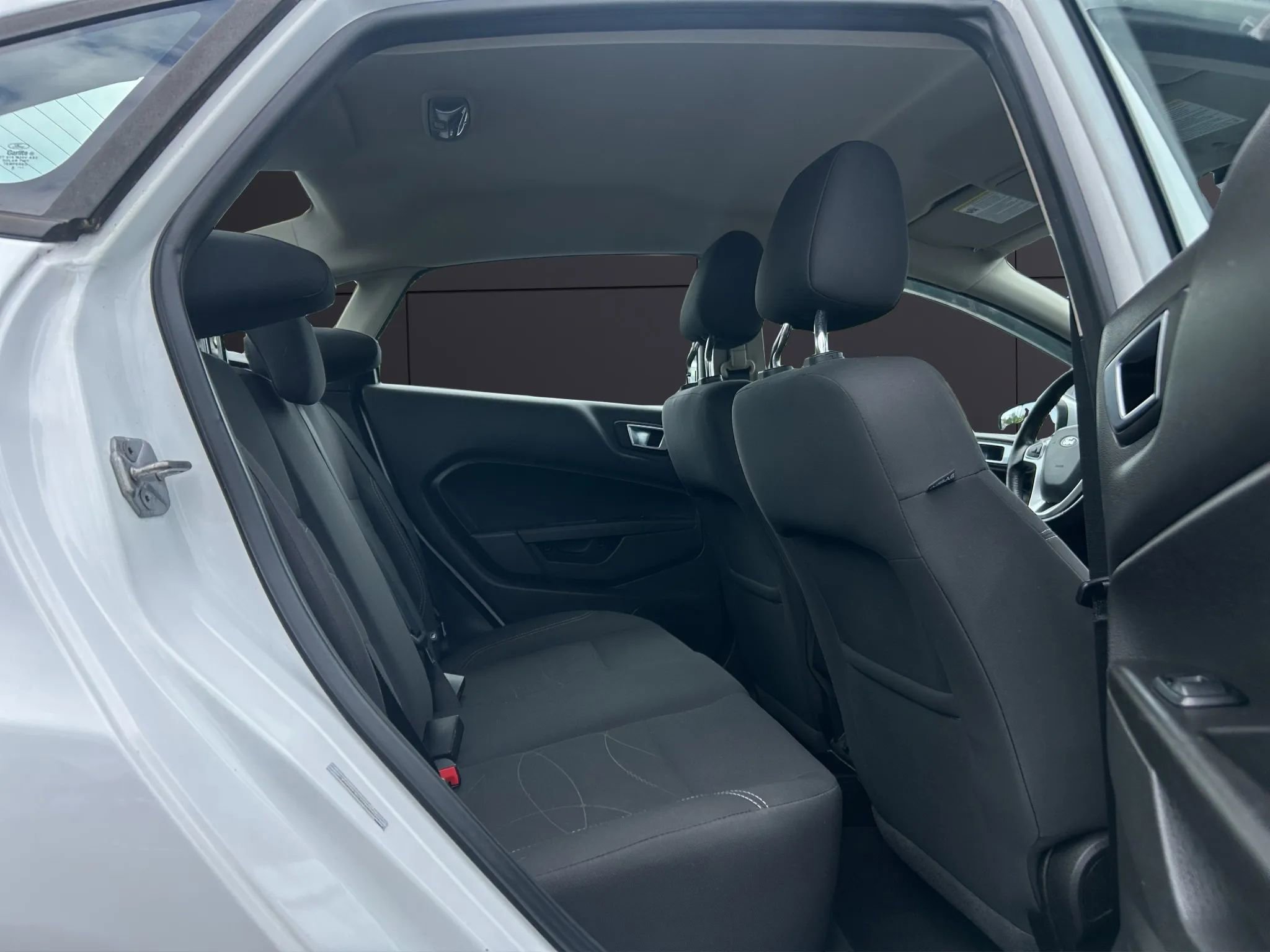 Used 2016 Ford Fiesta SE w/ Cold Weather Package image 11