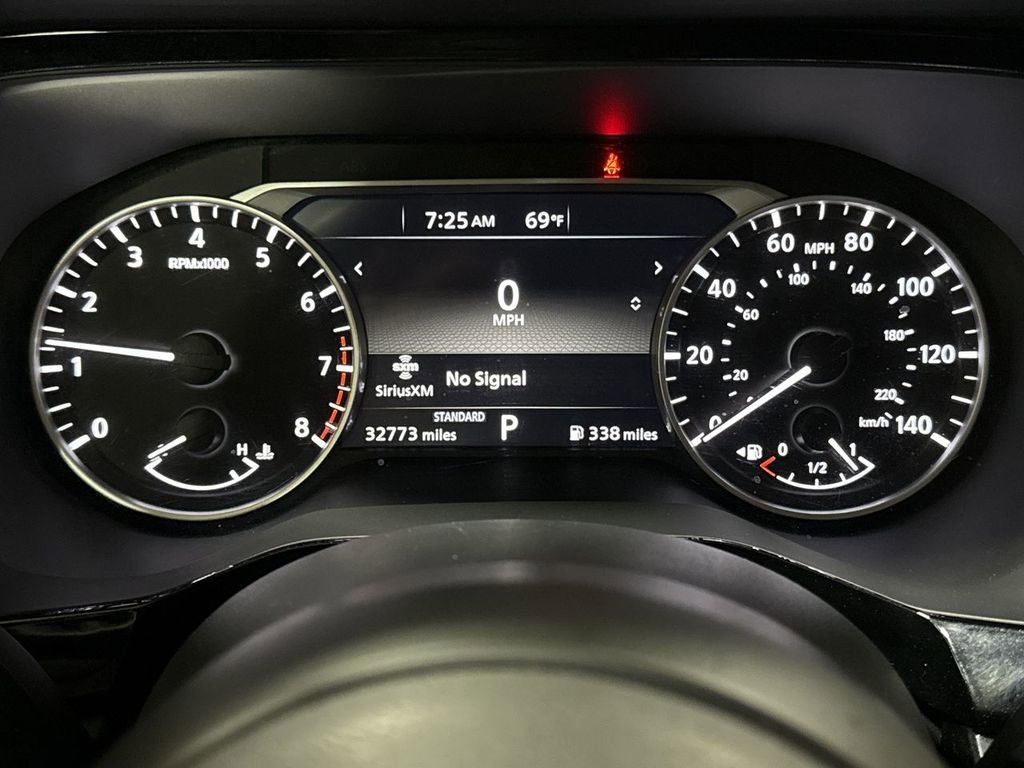 Used 2025 Nissan Pathfinder SV FWD image 12