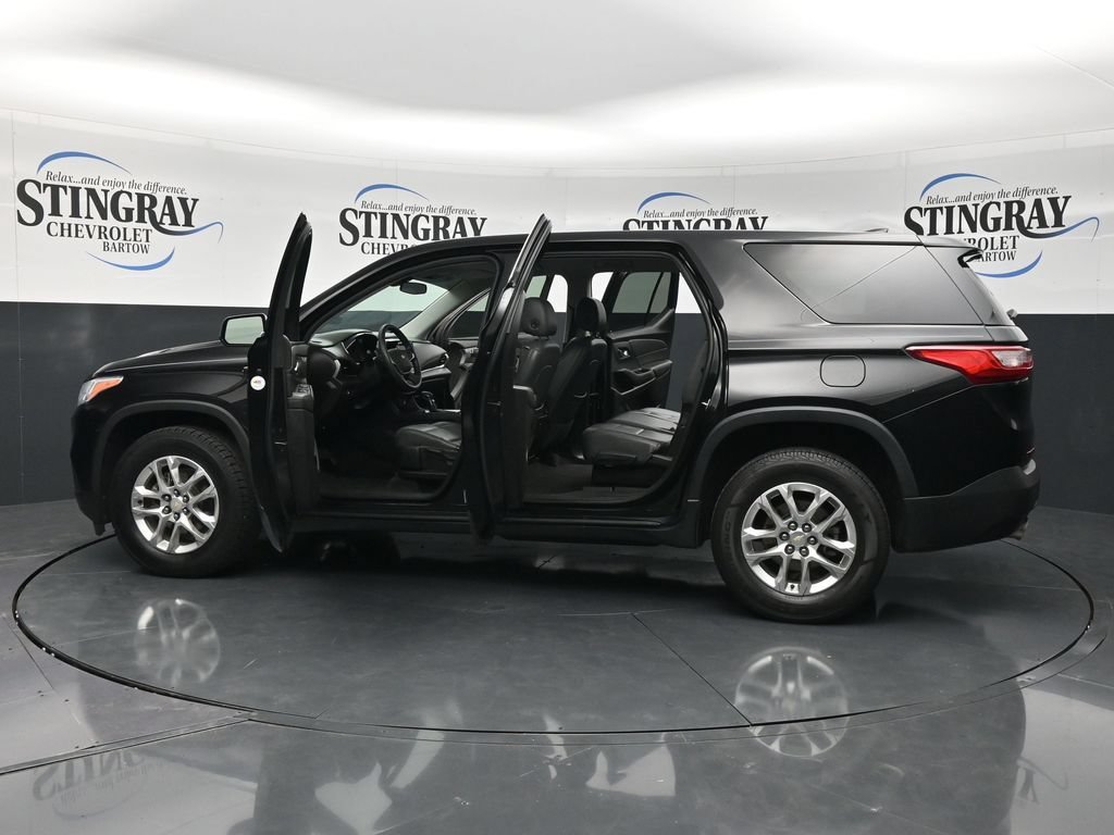 Used 2021 Chevrolet Traverse LS w/ LPO, Blackout Package FWD image 31