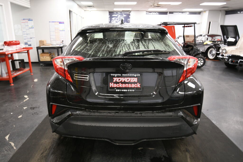 Used 2022 Toyota C-HR Nightshade image 7