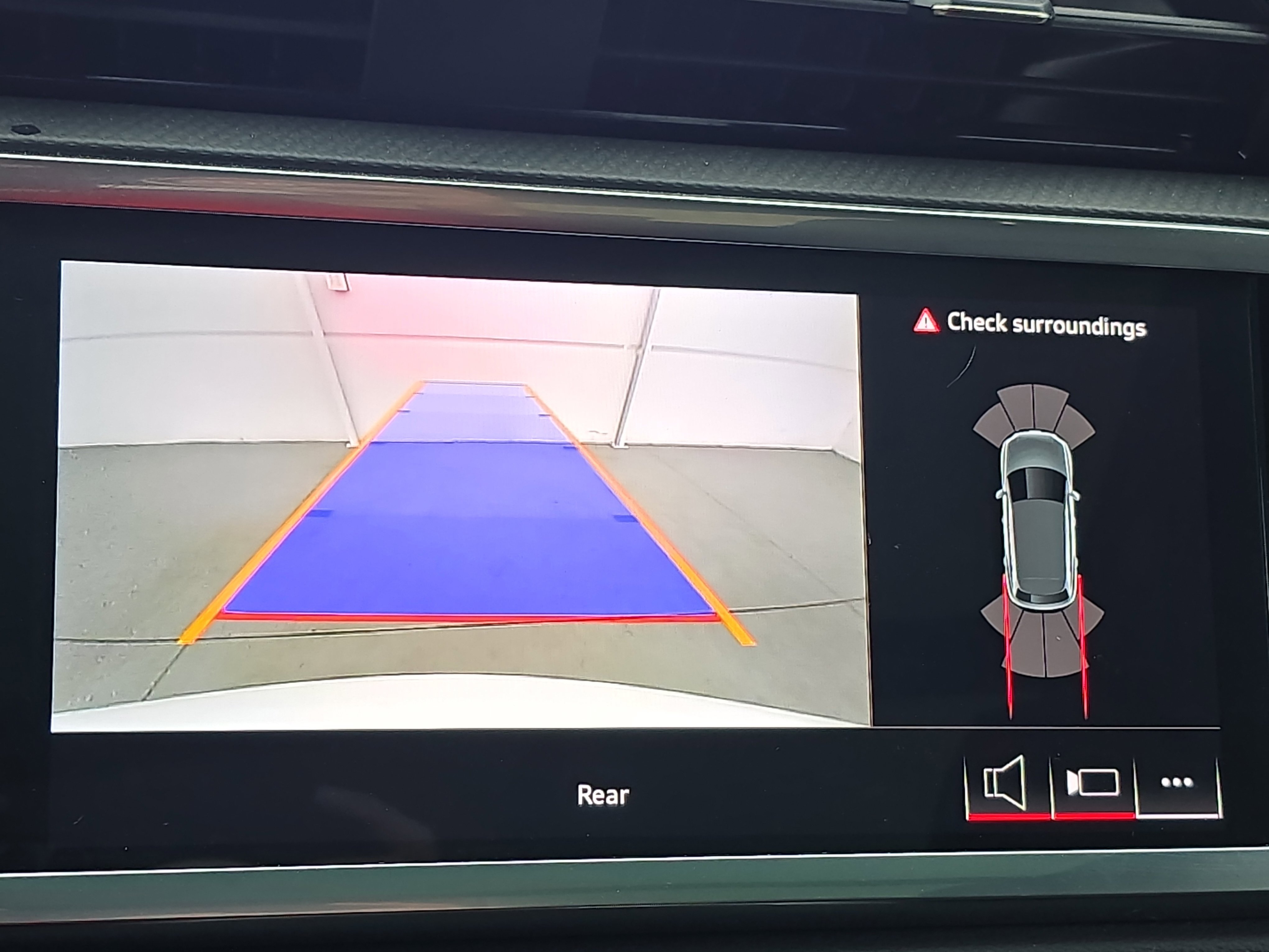 Used 2025 Audi Q3 2.0T Premium w/ Convenience Package image 23