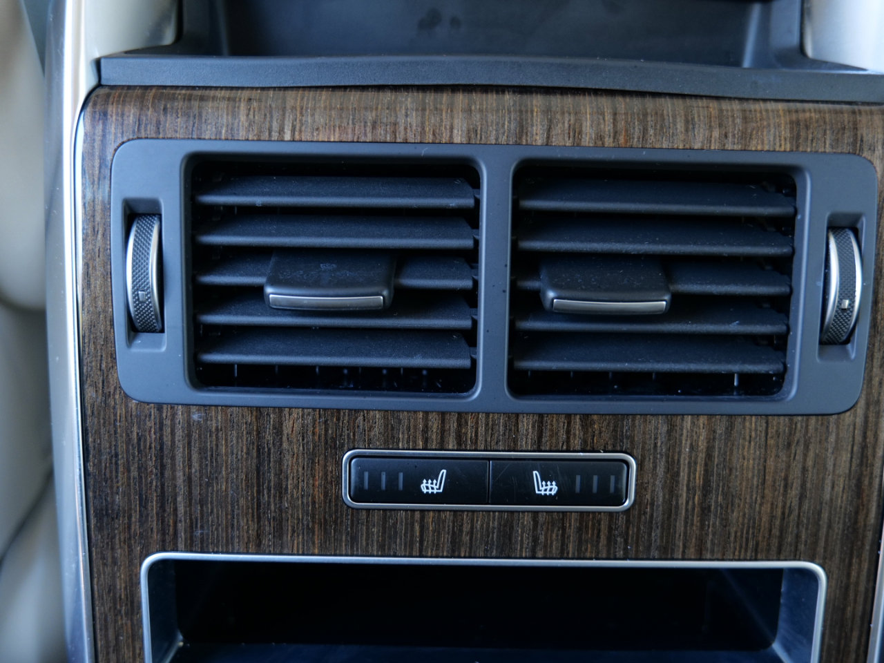 Used 2015 Land Rover Range Rover Sport HSE image 49