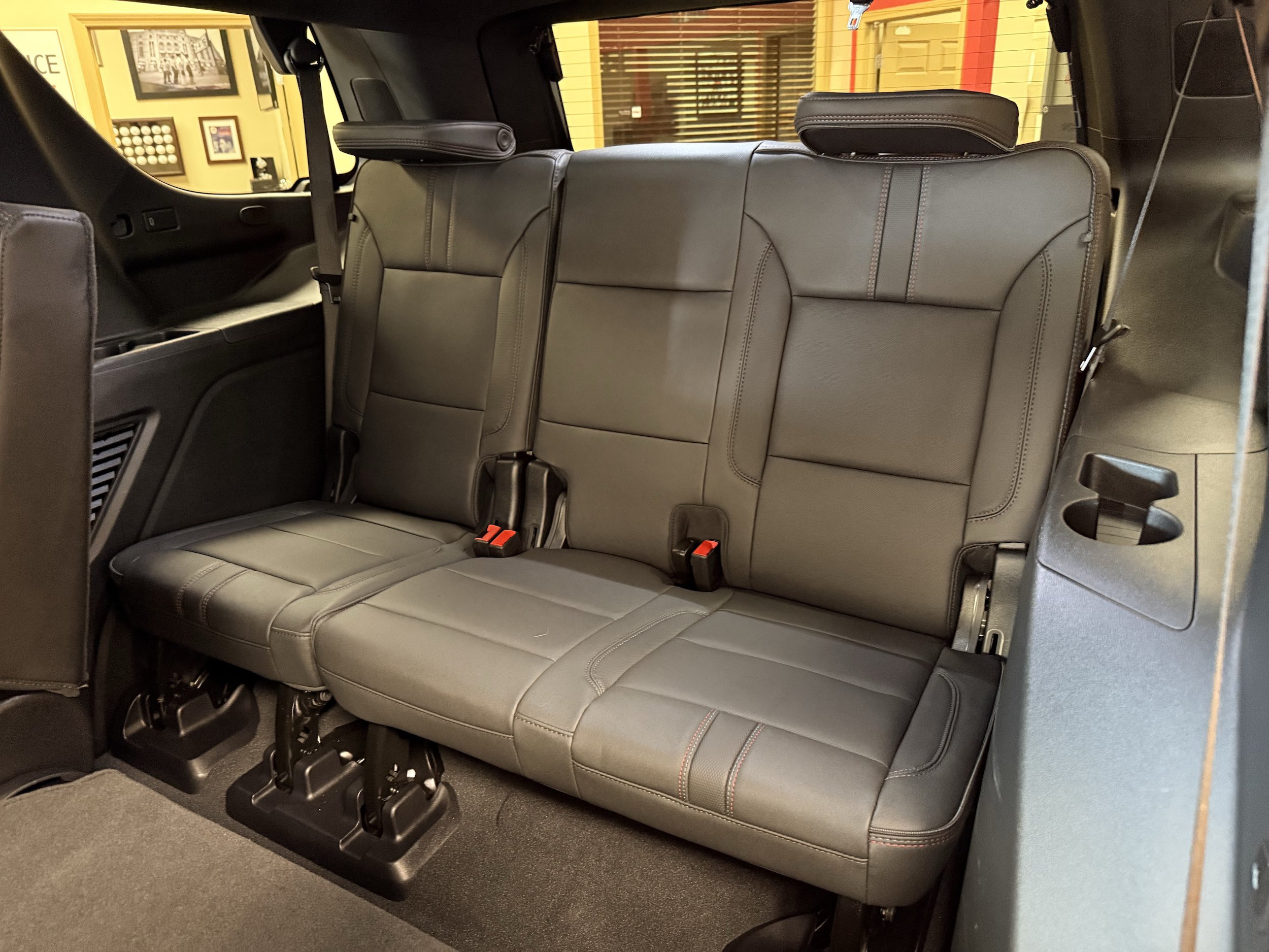 Used 2025 Chevrolet Tahoe RST w/ Comfort Package AWD/4WD image 15