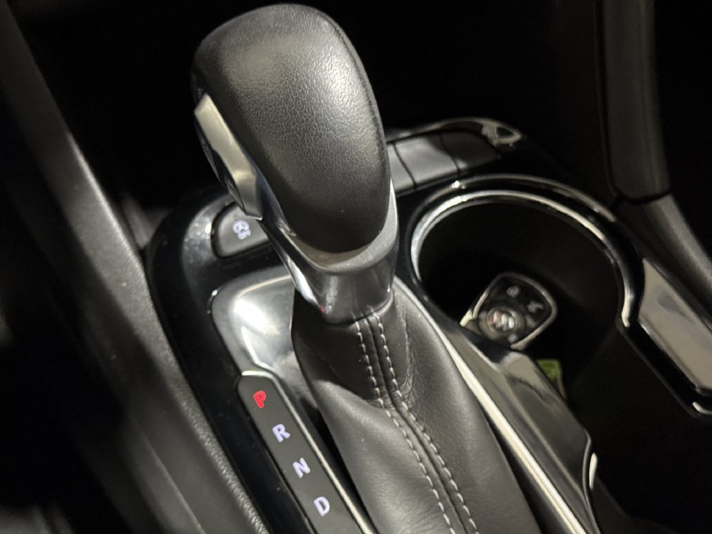 Used 2020 Buick Encore GX Select FWD image 17