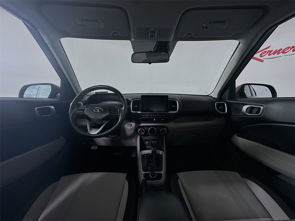 Used 2024 Hyundai Venue SEL image 10