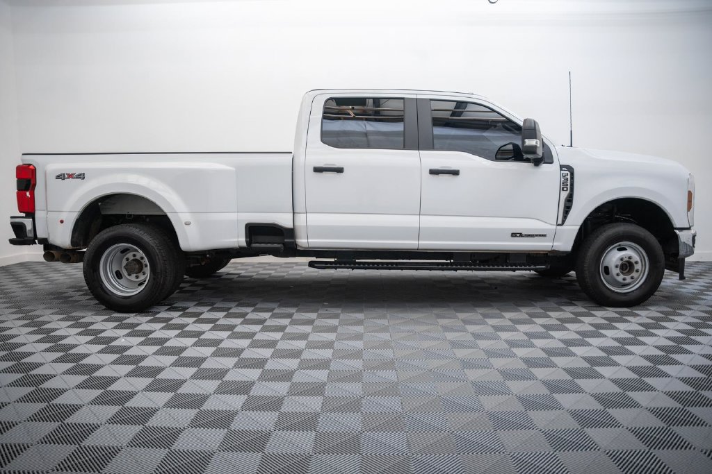 Used 2024 Ford F350 XL w/ 360-Degree Camera Package AWD/4WD image 4