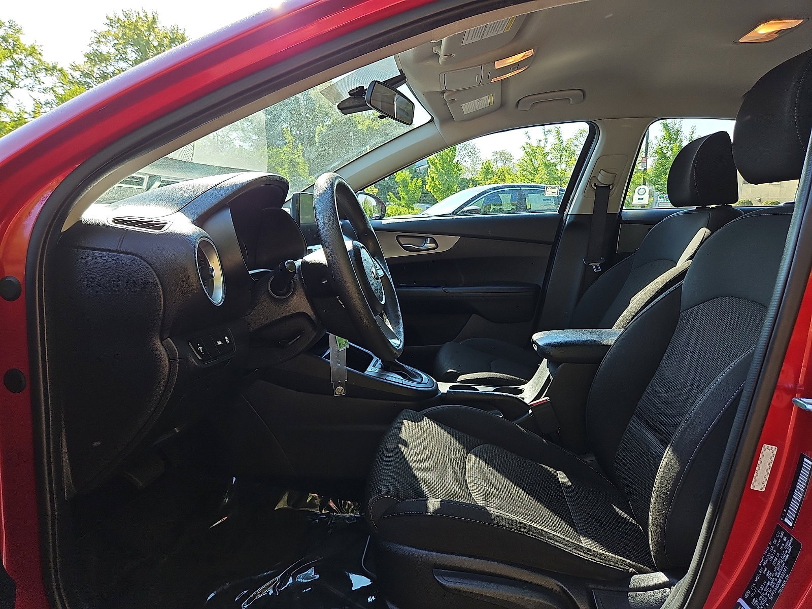 Used 2021 Kia Forte LXS FWD image 13