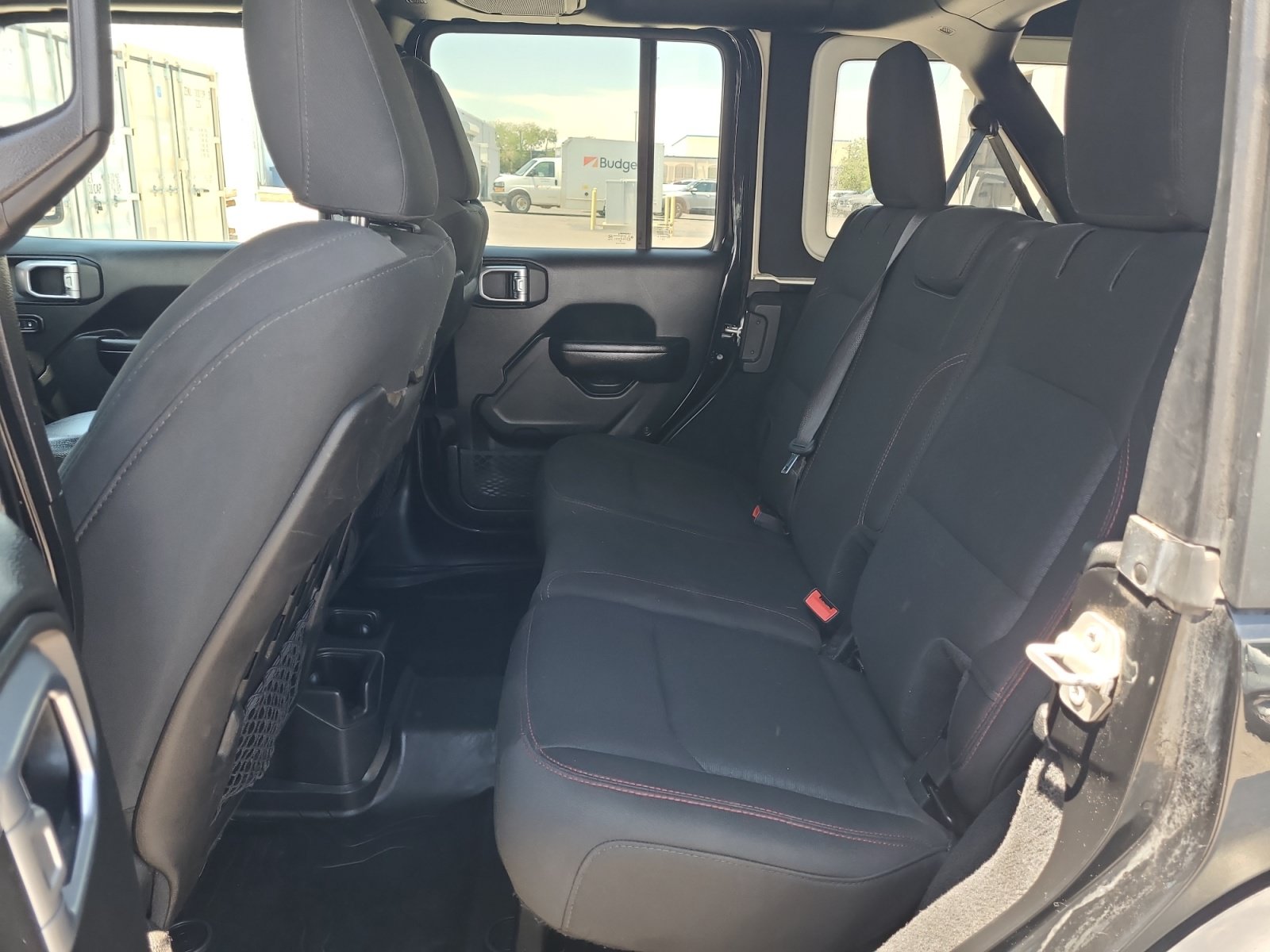 Used 2019 Jeep Wrangler Unlimited Rubicon AWD/4WD image 24