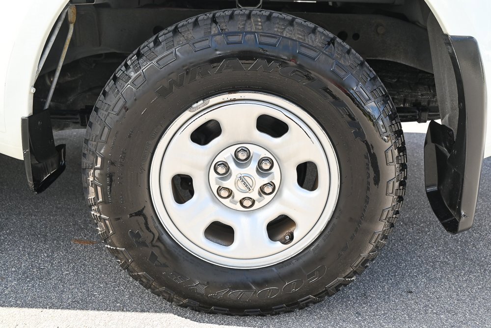 Used 2019 Nissan Frontier S w/ Work Truck Package image 9