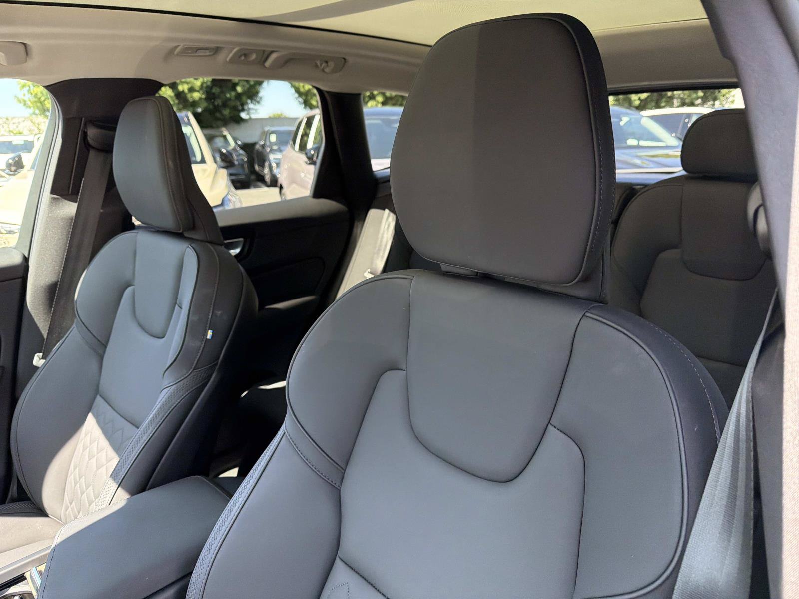 Certified 2026 Volvo XC60 B5 Core AWD/4WD image 19