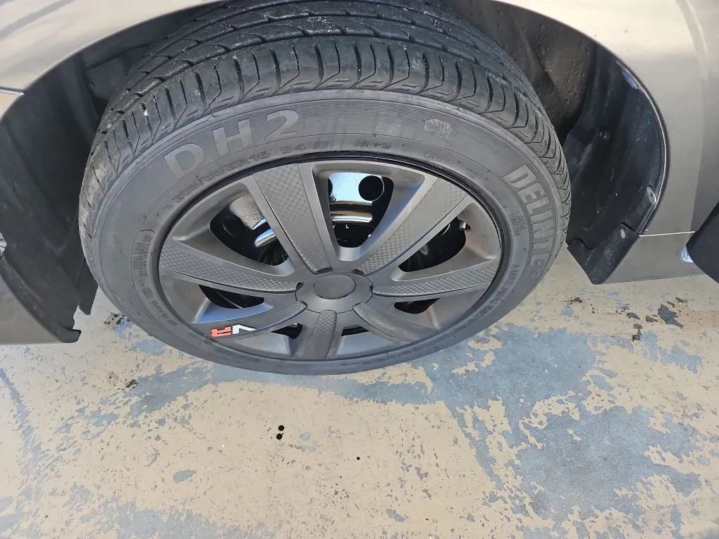 Used 2011 Toyota Matrix image 31