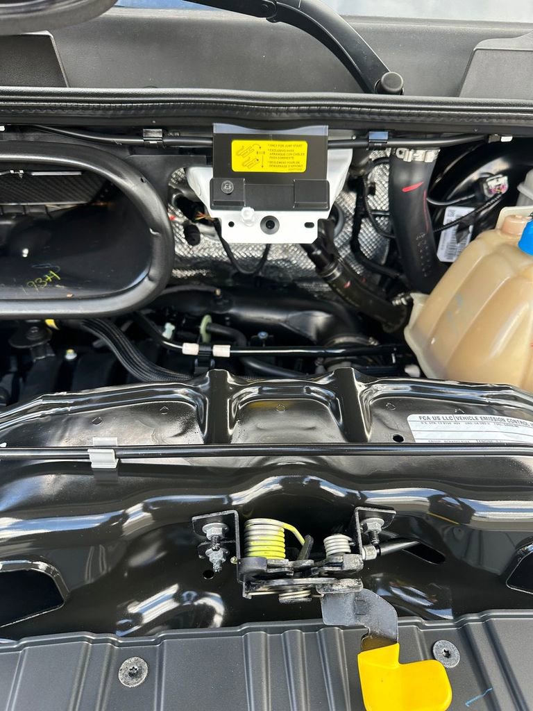 Used 2024 RAM ProMaster 2500 w/ Convenience Group FWD image 7