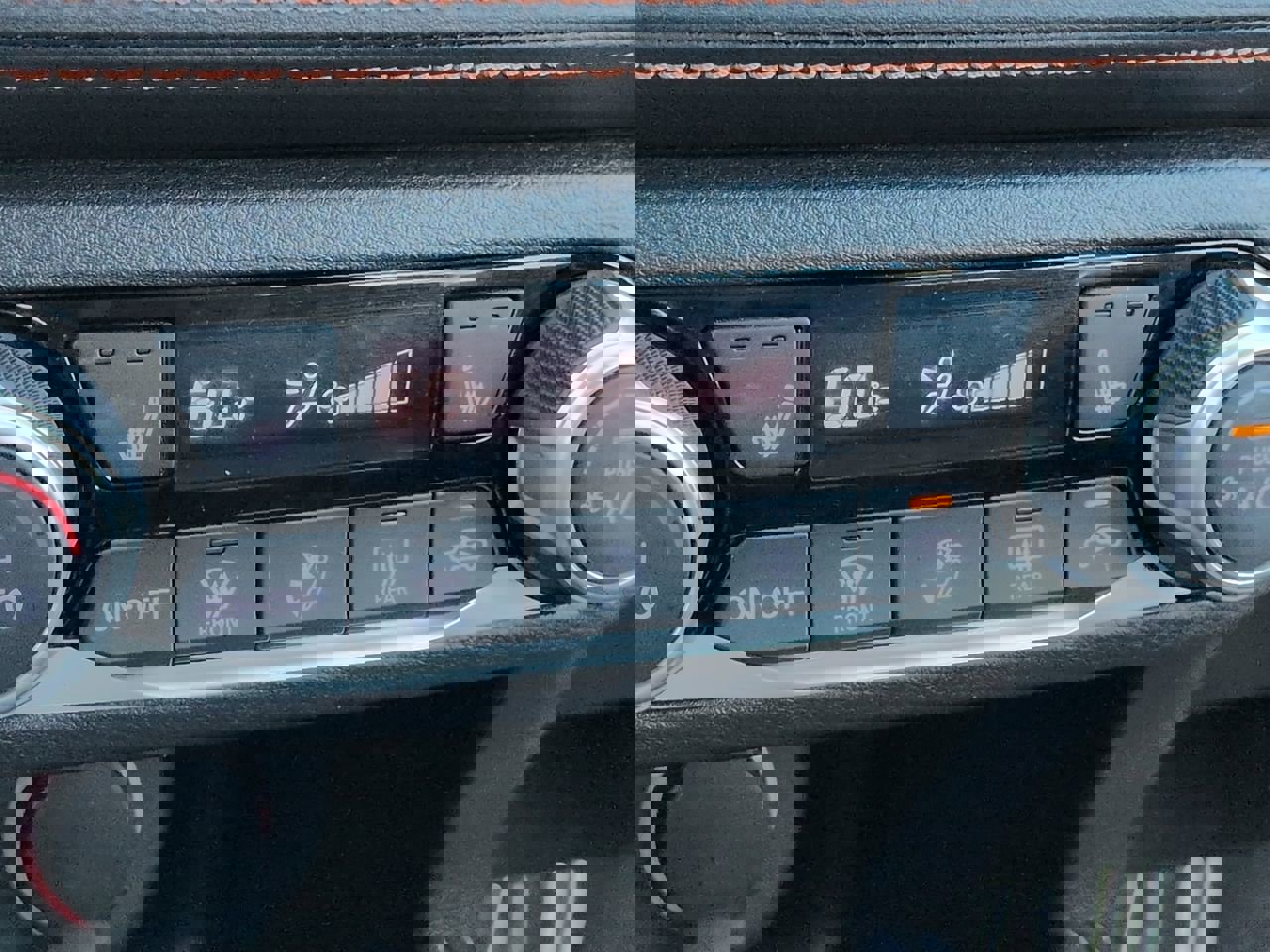 Used 2020 Nissan Kicks SR w/ SR Premium Package image 22