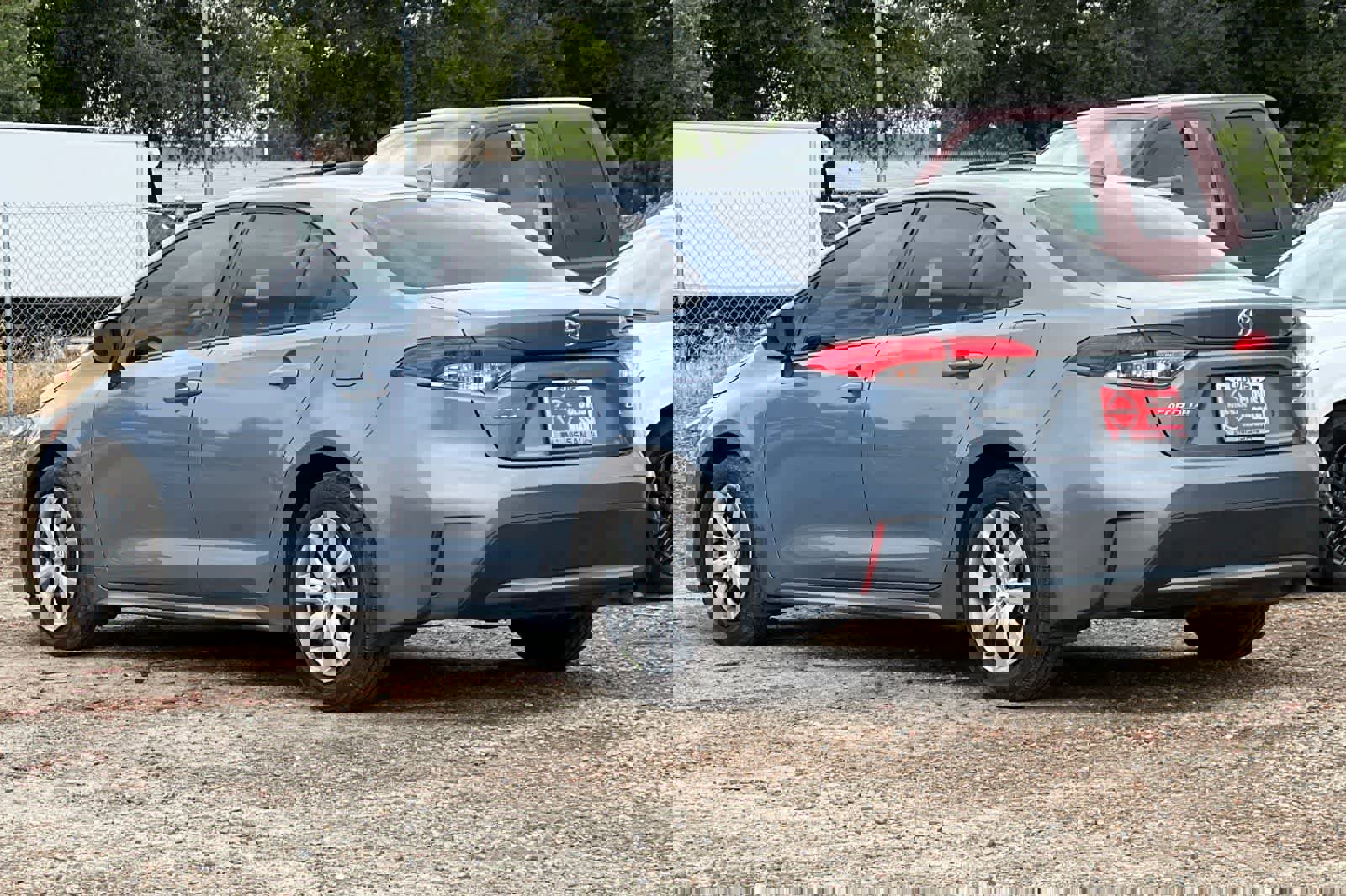 Used 2020 Toyota Corolla LE image 7