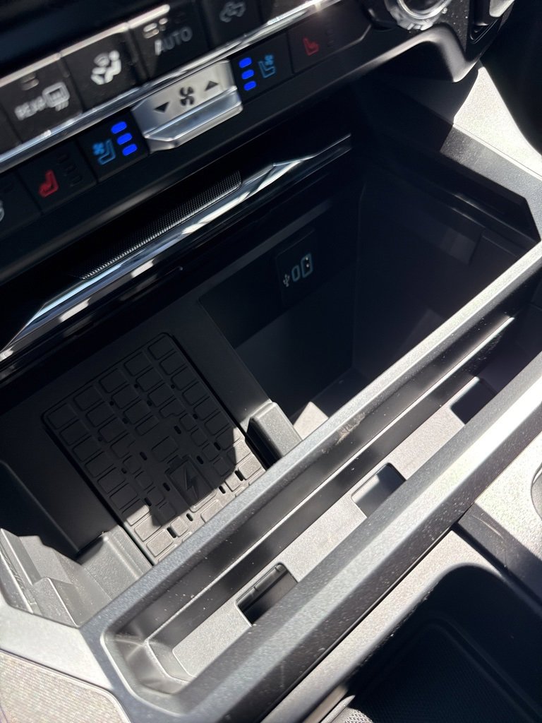 New 2026 Ford F250 Lariat image 30