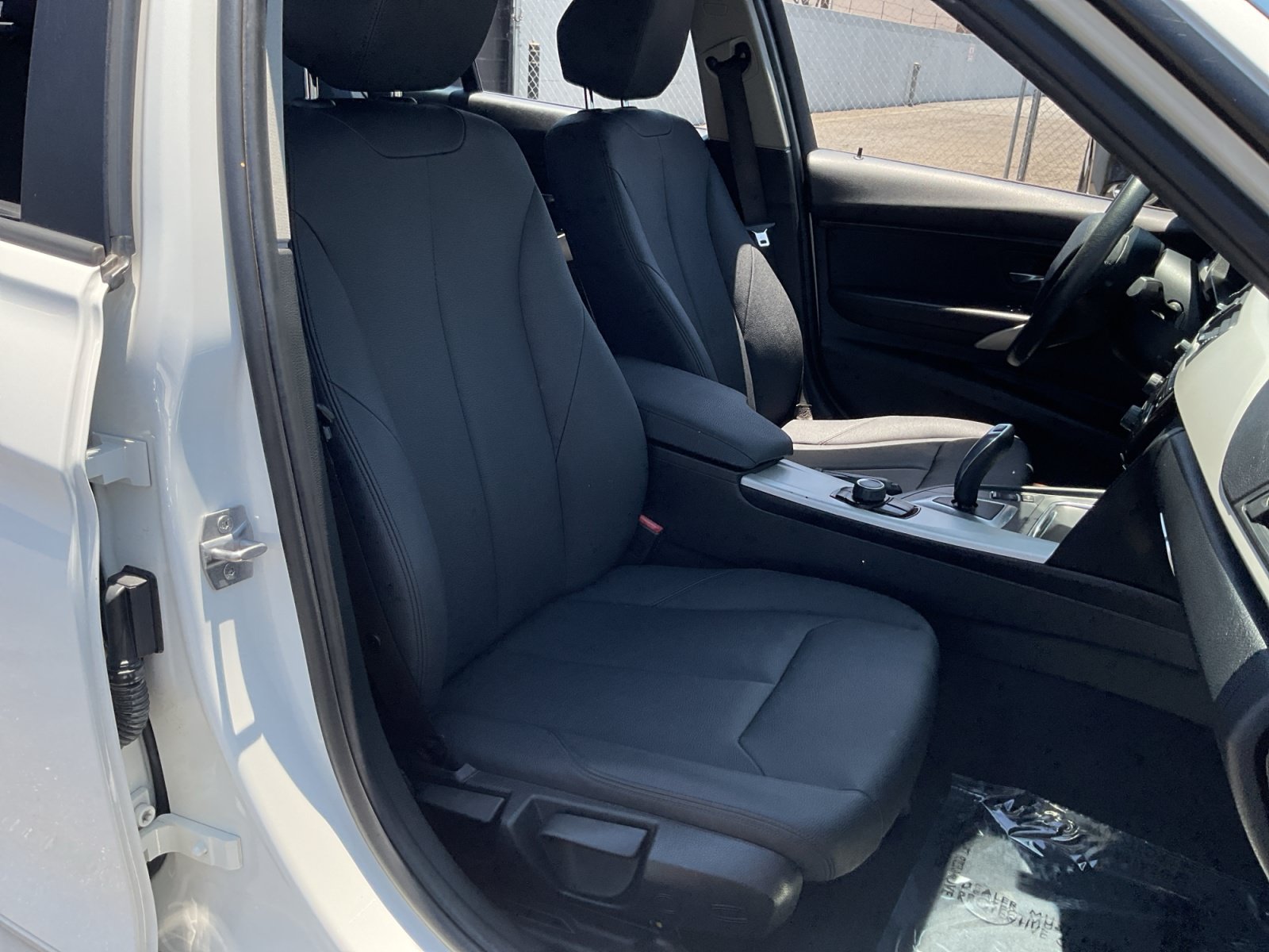 Used 2018 BMW 320i xDrive Sedan AWD/4WD image 21