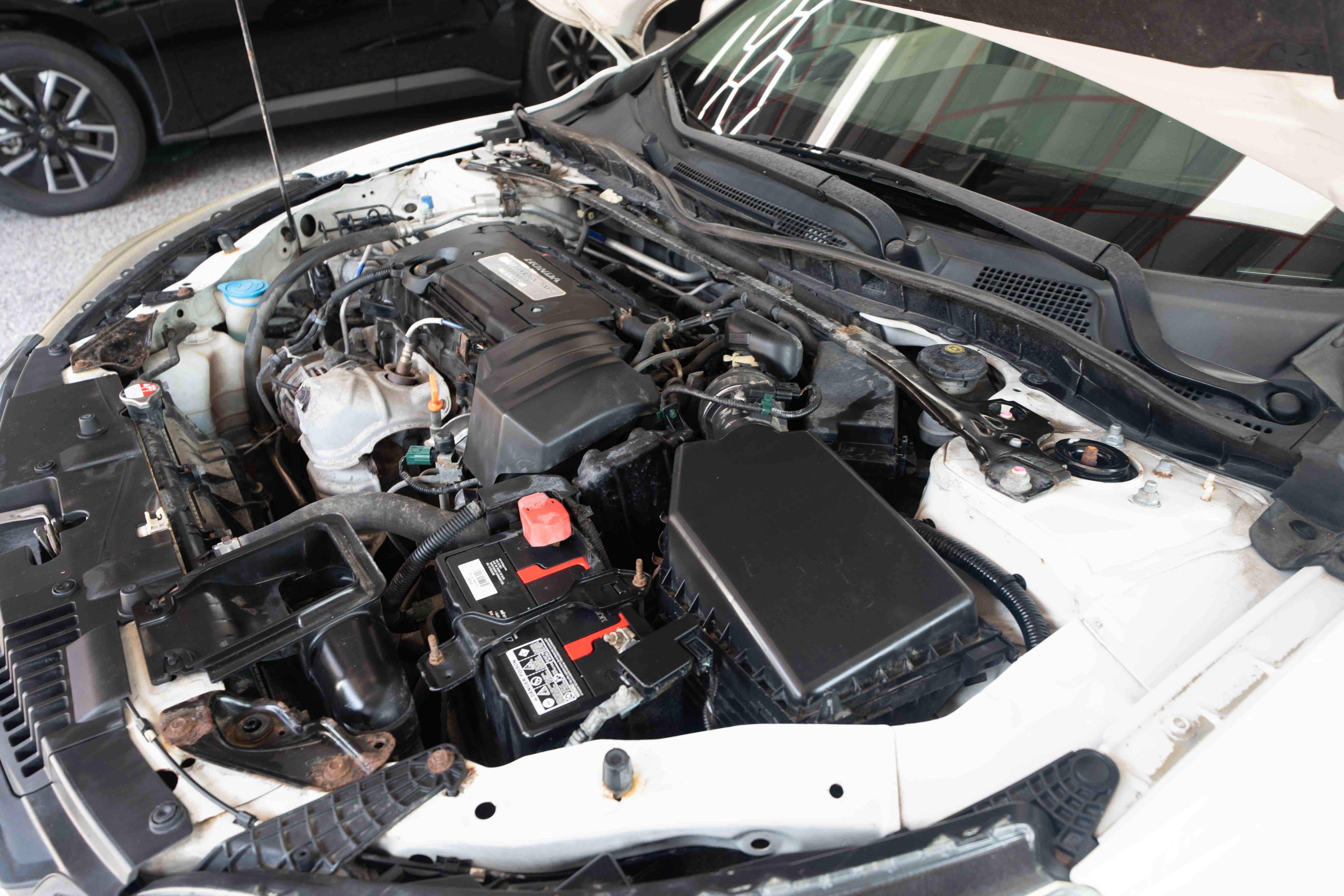 Used 2013 Honda Accord EX-L image 32