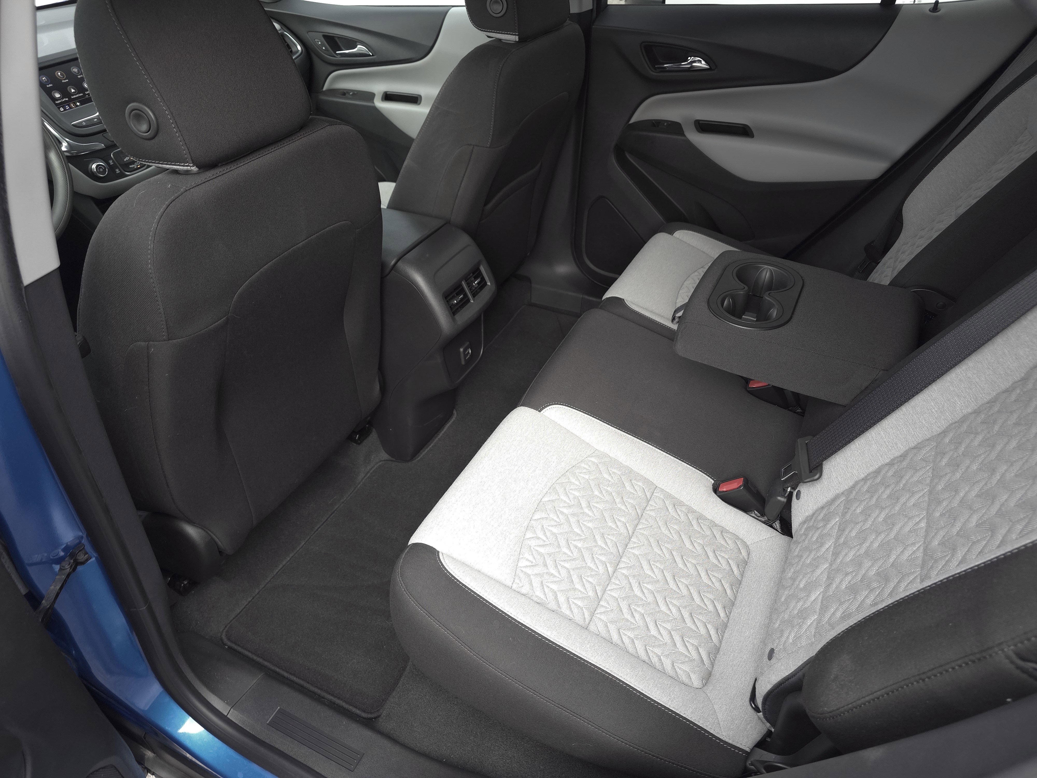 Used 2024 Chevrolet Equinox LS w/ LS Convenience Package image 23