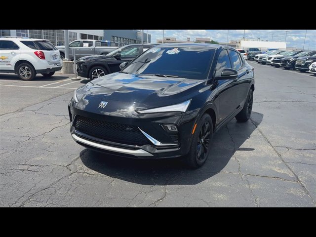 Certified 2025 Buick Envista Sport Touring w/ Convenience I Package FWD image 3