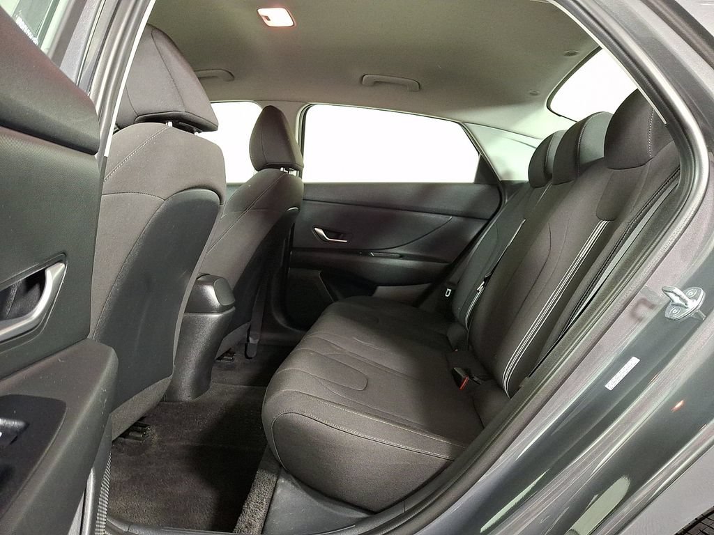 Used 2023 Hyundai Elantra SEL w/ Cargo Package FWD image 13