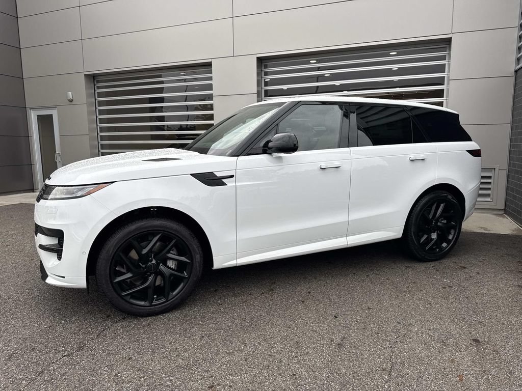 New 2026 Land Rover Range Rover Sport Dynamic SE AWD/4WD image 3