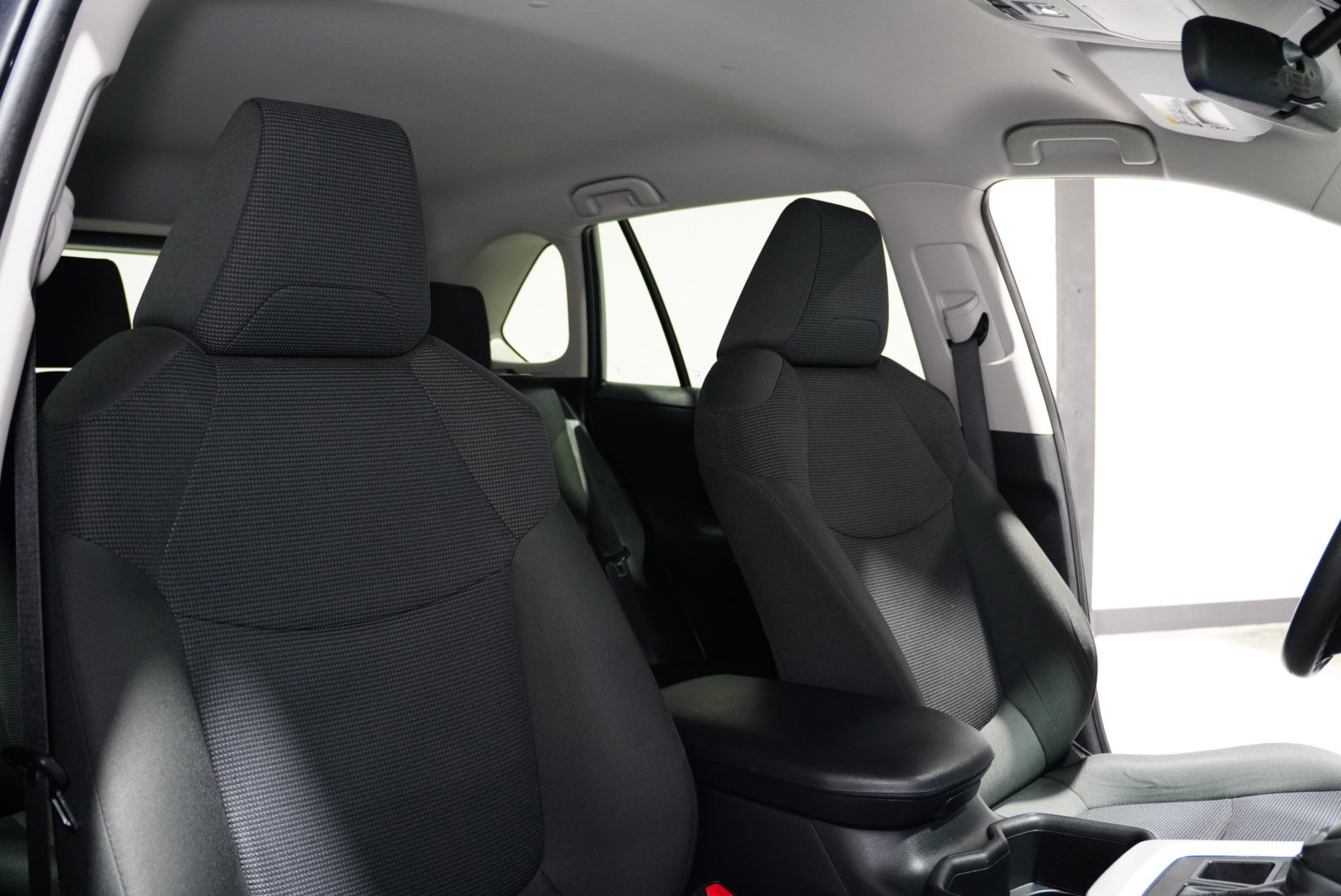 Used 2024 Toyota RAV4 LE image 14