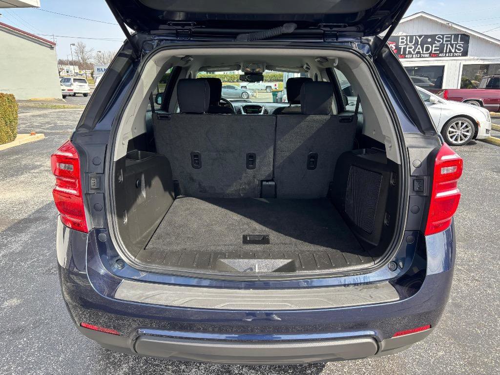 Used 2017 Chevrolet Equinox LT image 28