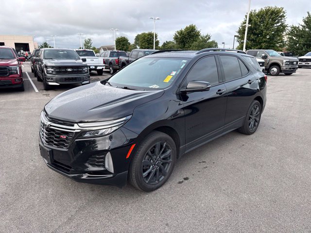 Used 2023 Chevrolet Equinox RS w/ RS Leather Package AWD/4WD image 3