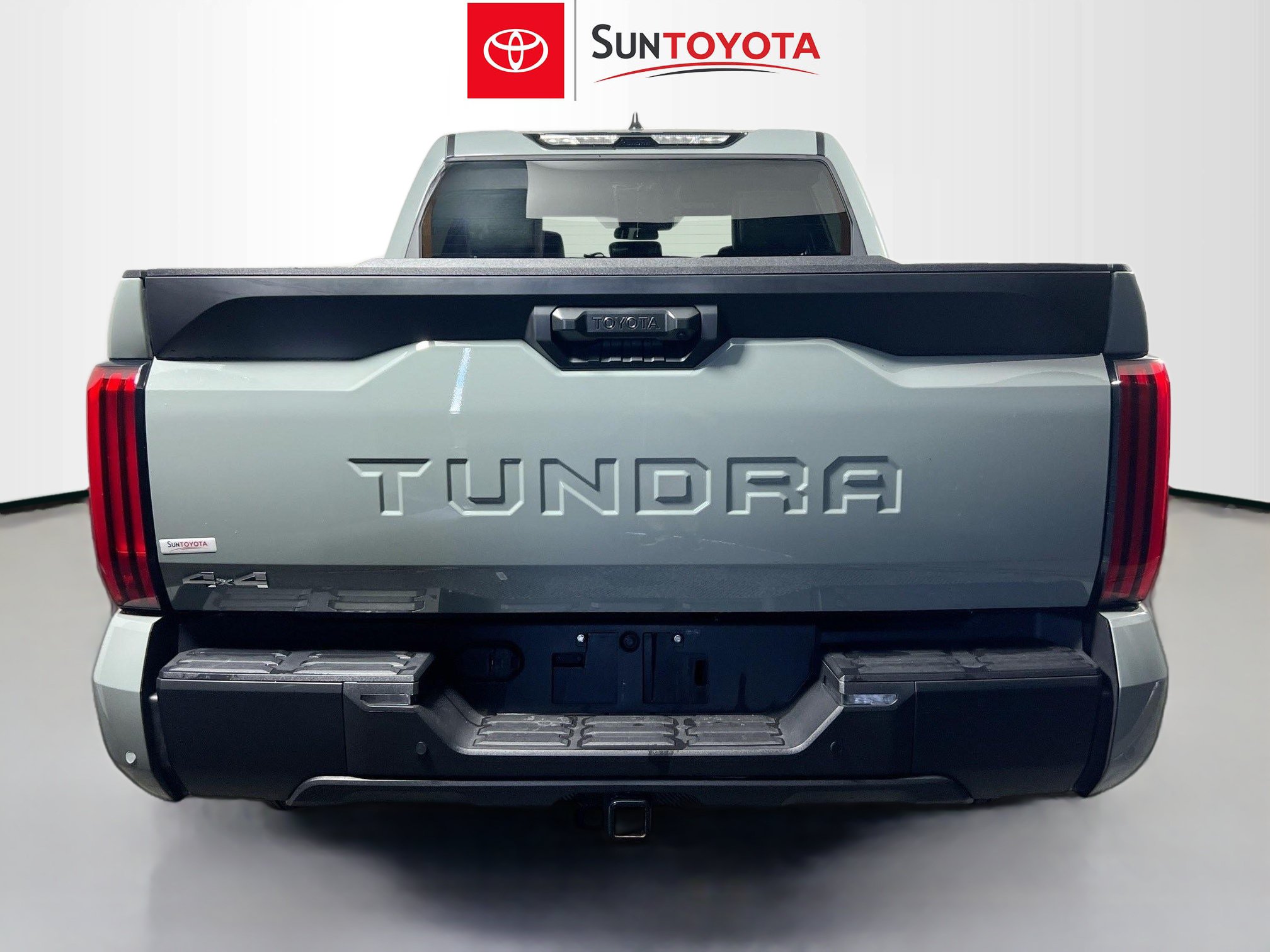 Used 2026 Toyota Tundra SR5 w/ SR5 Premium Package AWD/4WD image 5