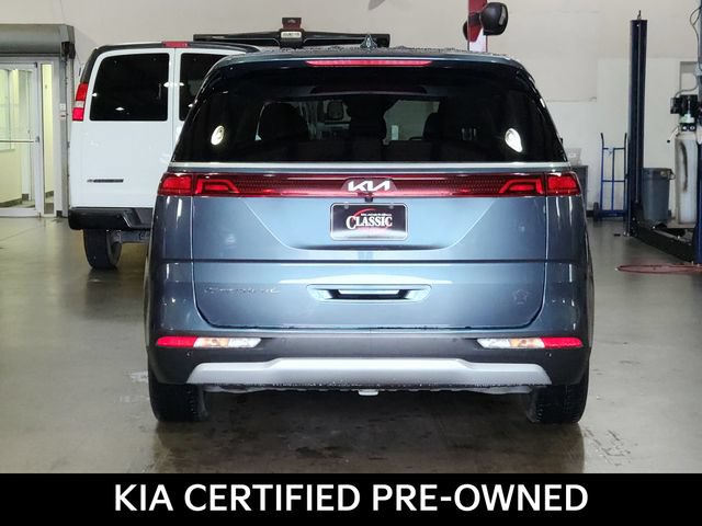 Certified 2022 Kia Carnival EX FWD image 6