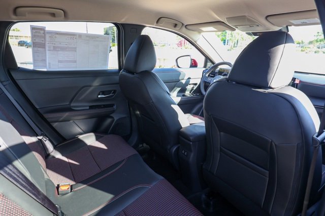 New 2025 Nissan Kicks SR image 17