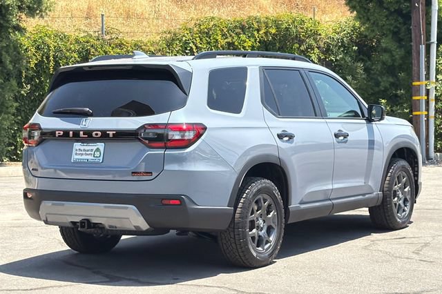 New 2026 Honda Pilot TrailSport image 4
