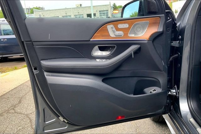 Certified 2025 Mercedes-Benz GLS 450 4MATIC image 18