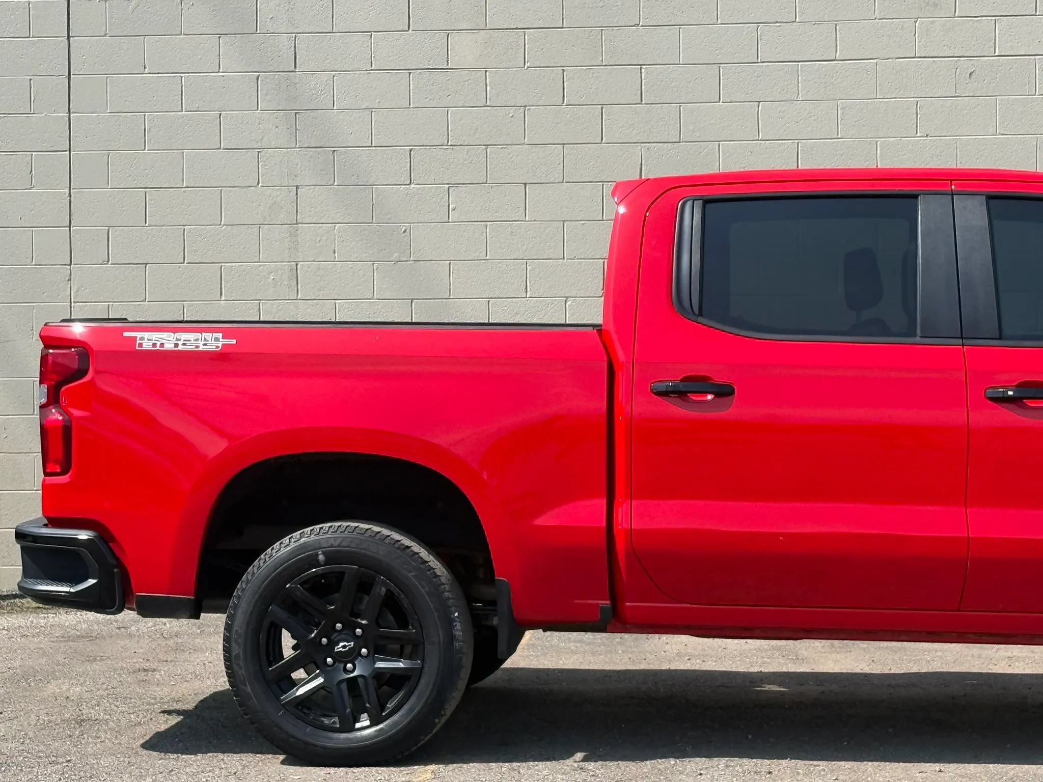 Used 2021 Chevrolet Silverado 1500 LT Trail Boss w/ Convenience Package II AWD/4WD image 11