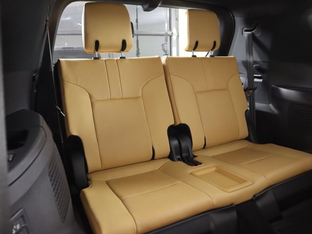 New 2026 Lexus LX 700h Luxury AWD/4WD image 24