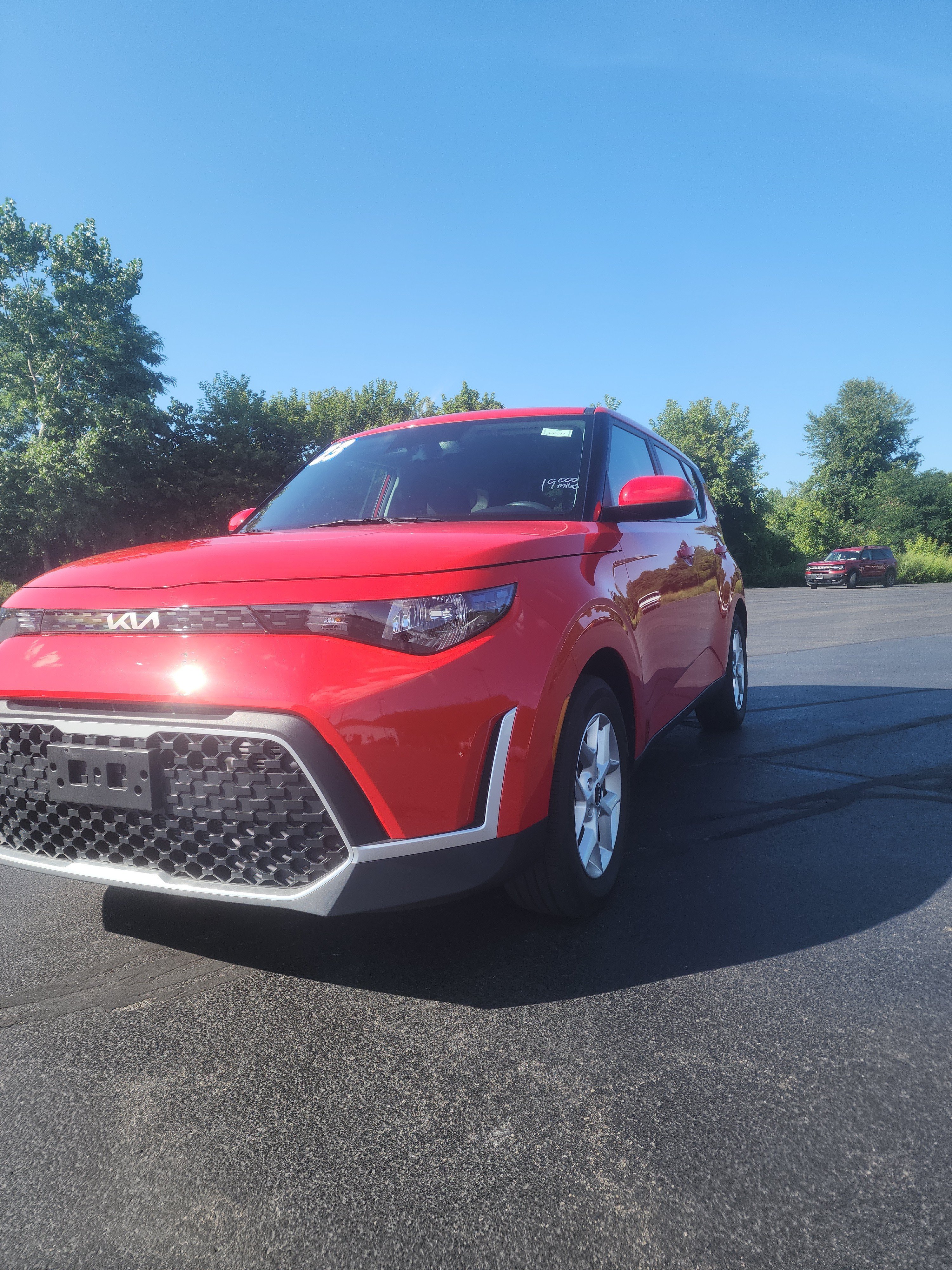 Used 2023 Kia Soul S FWD image 2