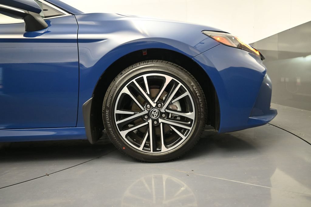 Used 2026 Toyota Camry XLE FWD image 5