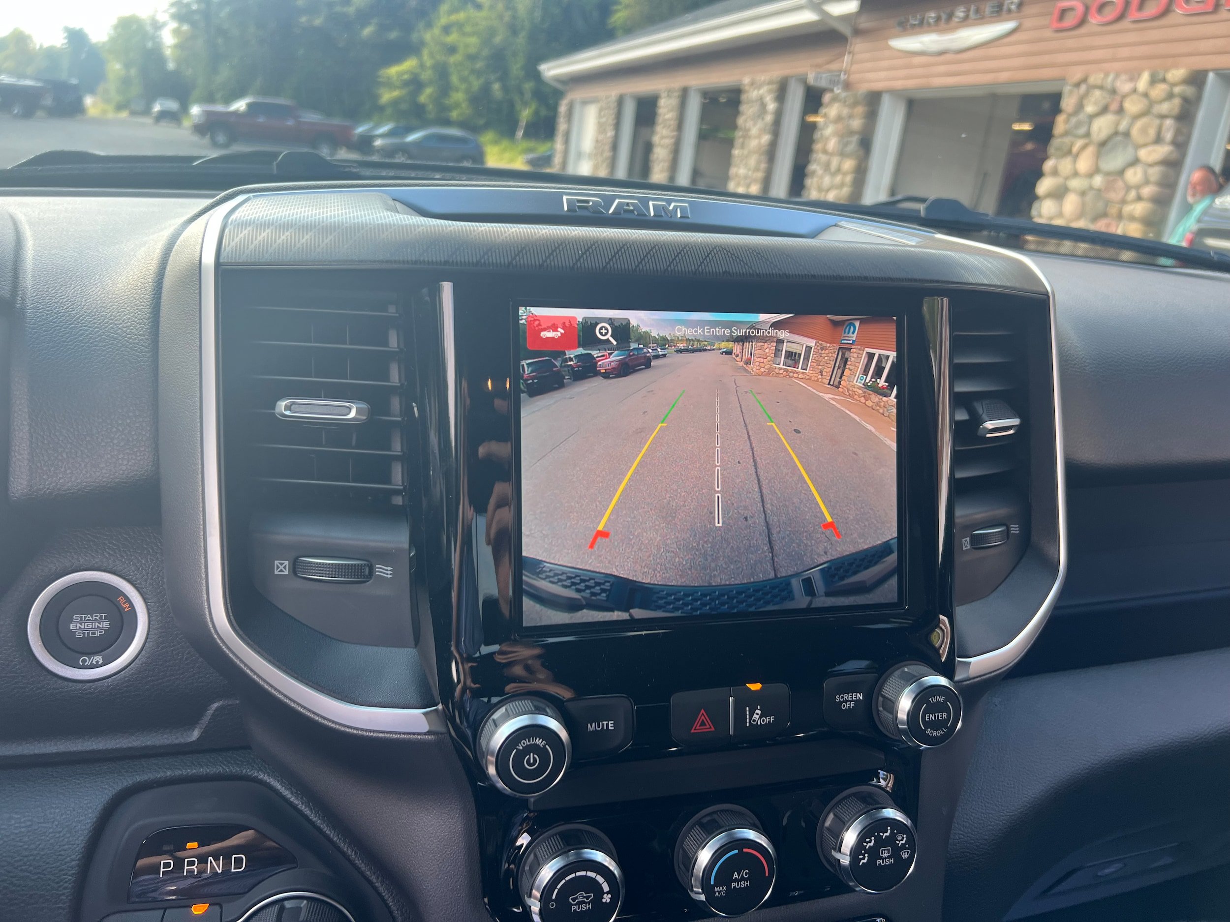 New 2026 RAM 1500 Express AWD/4WD image 16