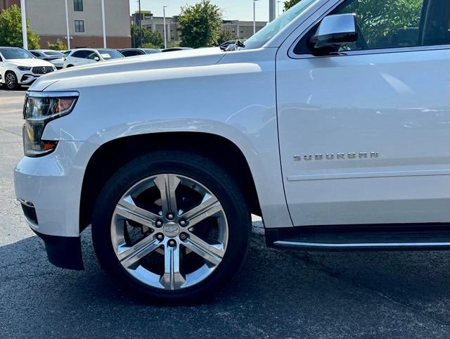 Used 2020 Chevrolet Suburban Premier w/ Premier 6.2L Value Package AWD/4WD image 8