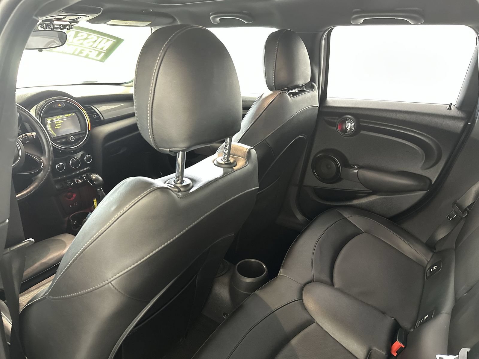 Used 2016 MINI Cooper 4-Door Hardtop FWD image 24