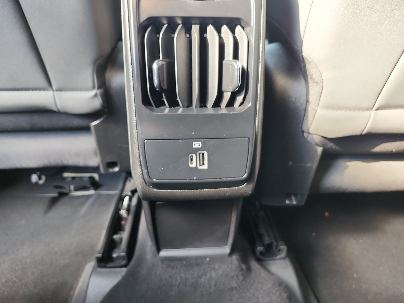 Used 2024 Dodge Hornet R/T AWD/4WD image 13